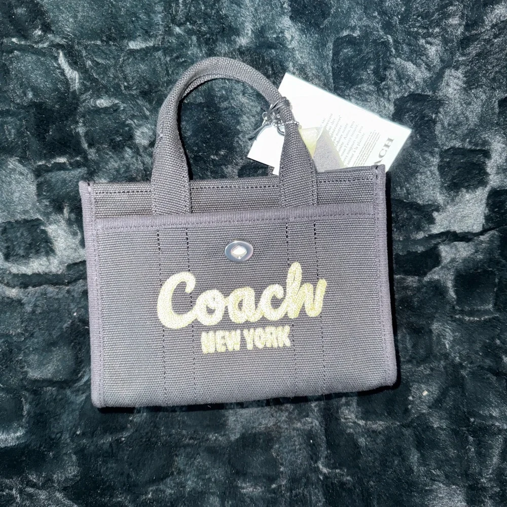 Coach cargo tote - Picture 1 of 4